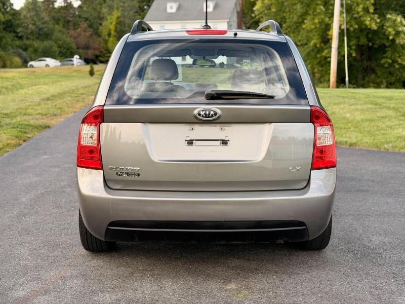Kia Rondo Base 2009
