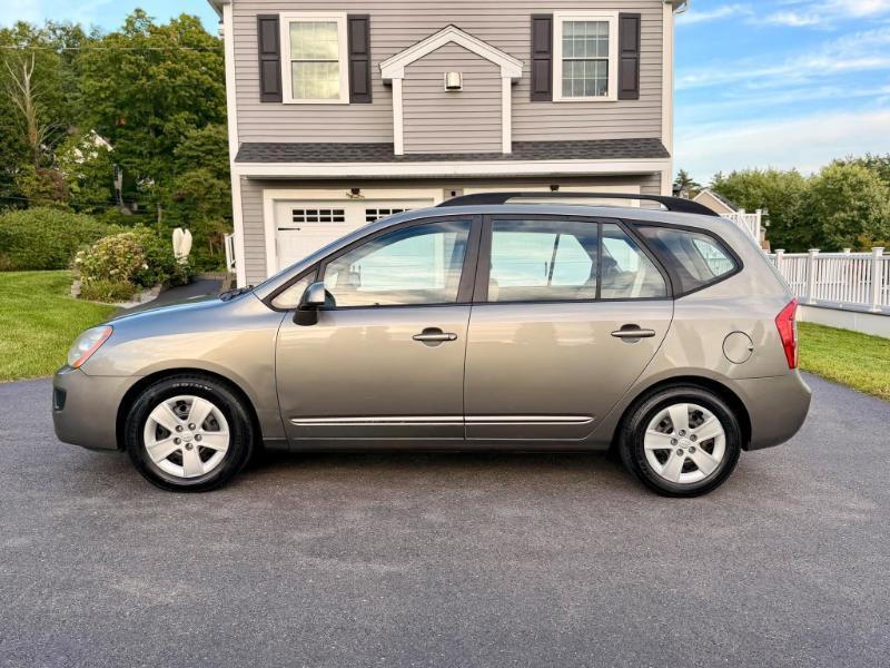Kia Rondo Base 2009