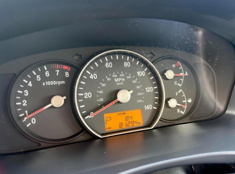 Kia Rondo Base 2009