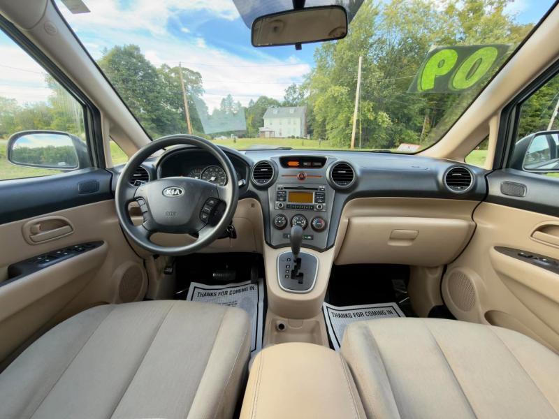 Kia Rondo Base 2009