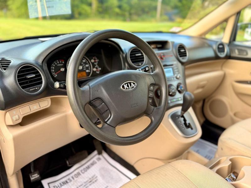 Kia Rondo Base 2009