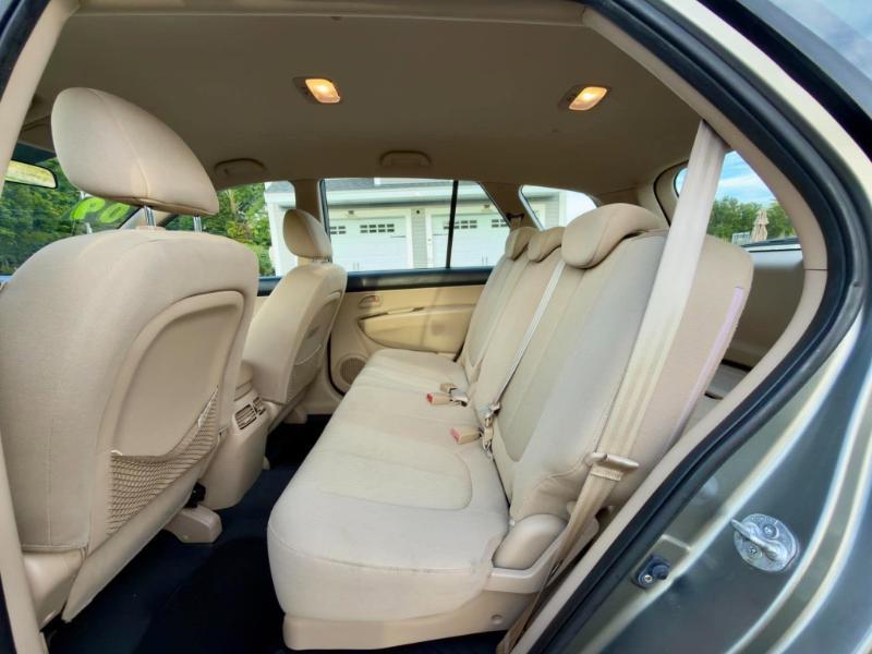 Kia Rondo Base 2009