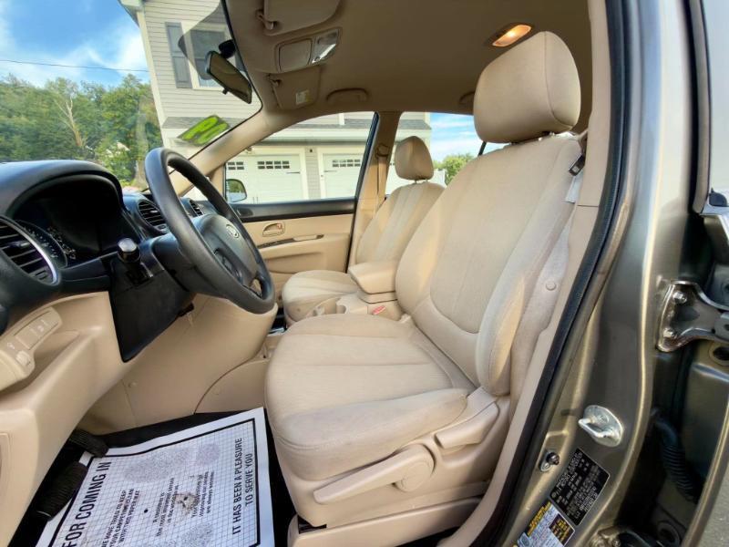 Kia Rondo Base 2009