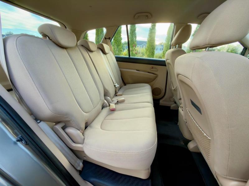 Kia Rondo Base 2009