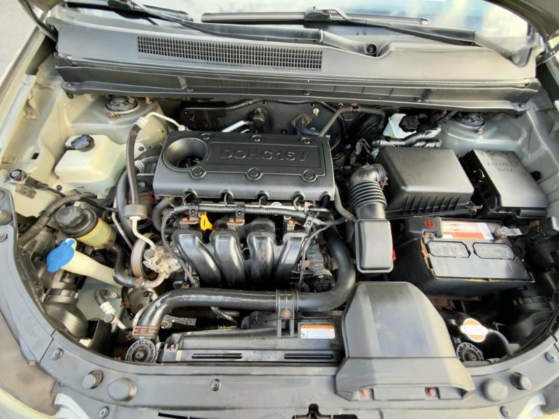Kia Rondo Base 2009