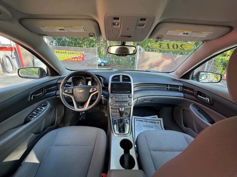 Chevrolet Malibu LS 2013