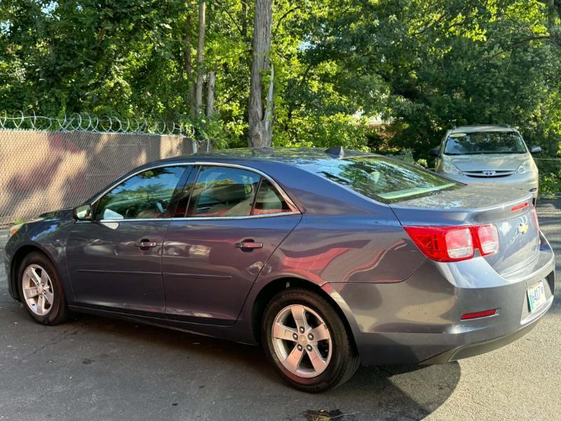 Chevrolet Malibu LS 2013