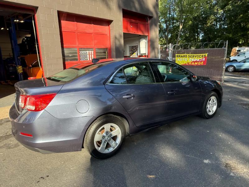 Chevrolet Malibu LS 2013