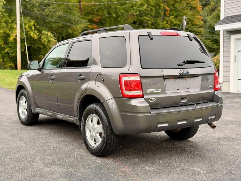 Ford Escape XLT 4WD 2011