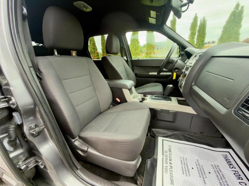Ford Escape XLT 4WD 2011