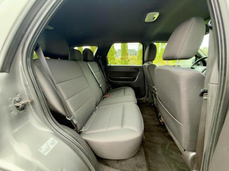 Ford Escape XLT 4WD 2011