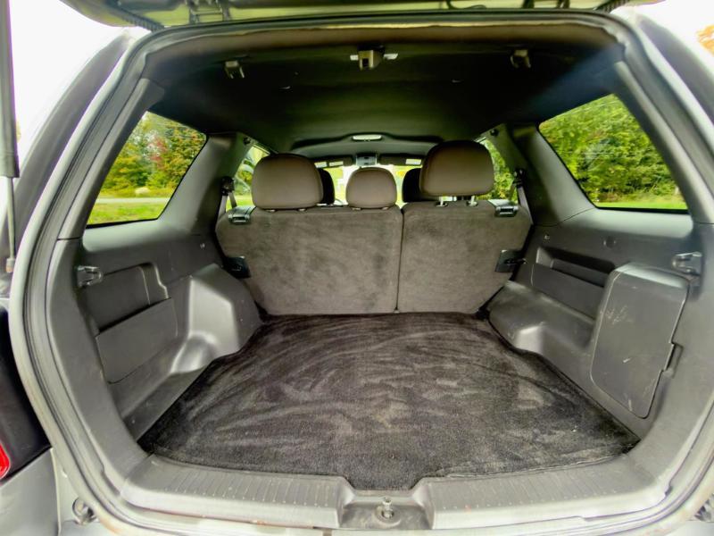 Ford Escape XLT 4WD 2011