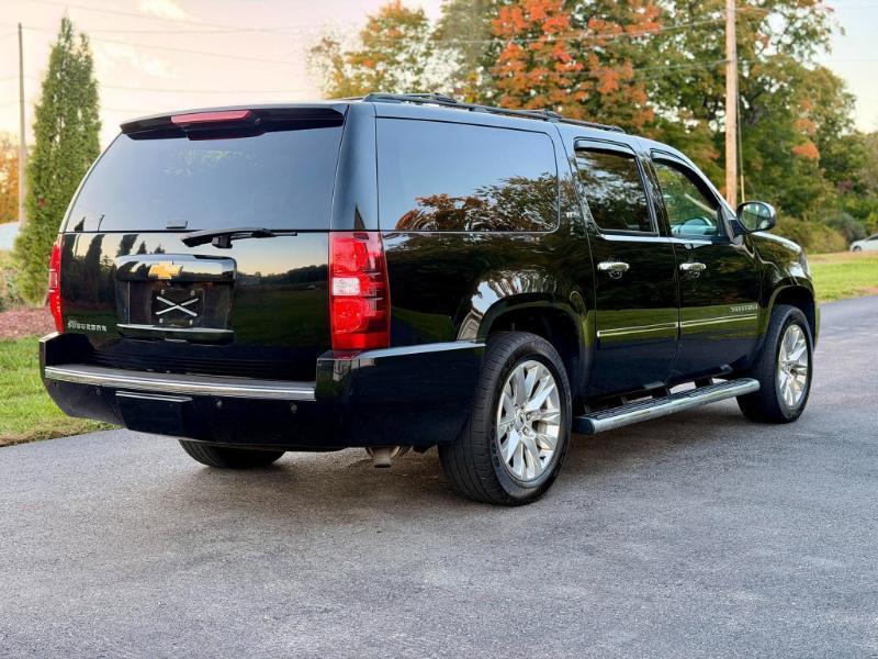 Chevrolet Suburban LTZ 1500 4WD 2013