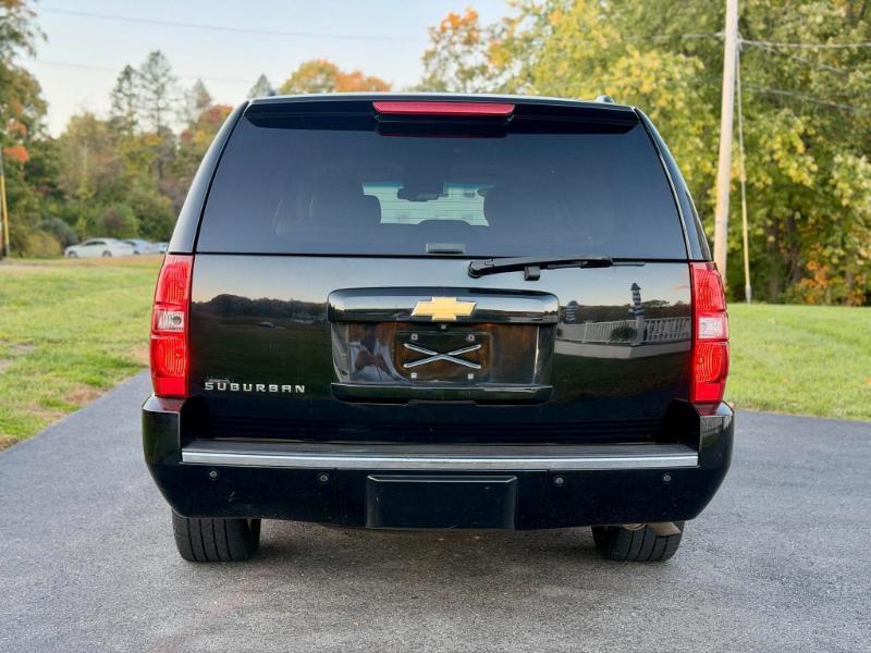 Chevrolet Suburban LTZ 1500 4WD 2013