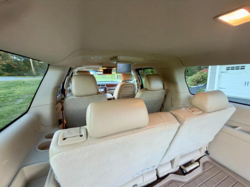 Chevrolet Suburban LTZ 1500 4WD 2013