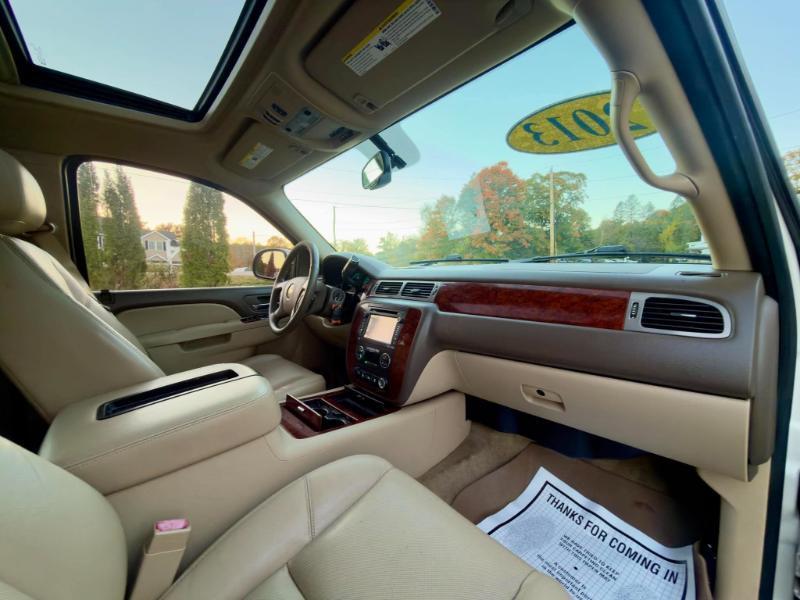 Chevrolet Tahoe LTZ 4WD 2013