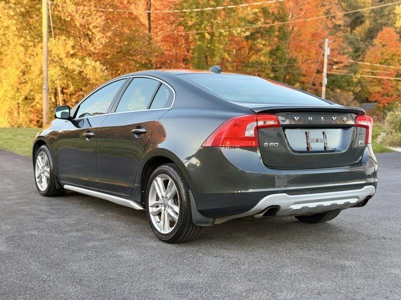 Volvo S60 T5 2012