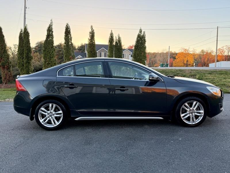 Volvo S60 T5 2012