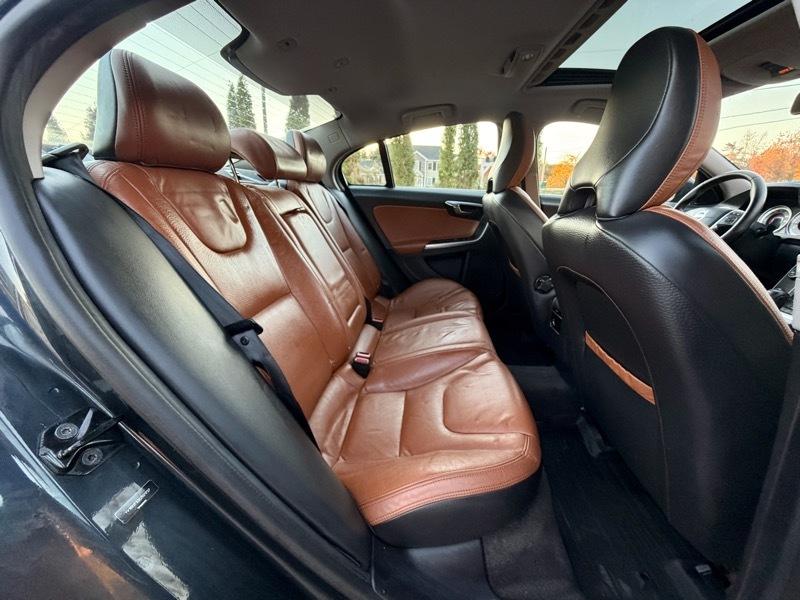 Volvo S60 T5 2012