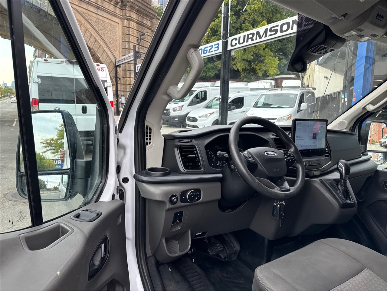 2022 Ford Transit Cargo Van photo 9