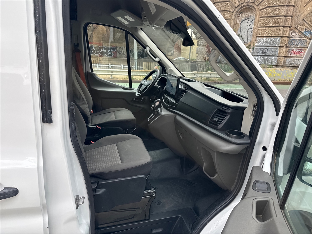2022 Ford Transit Cargo Van photo 23