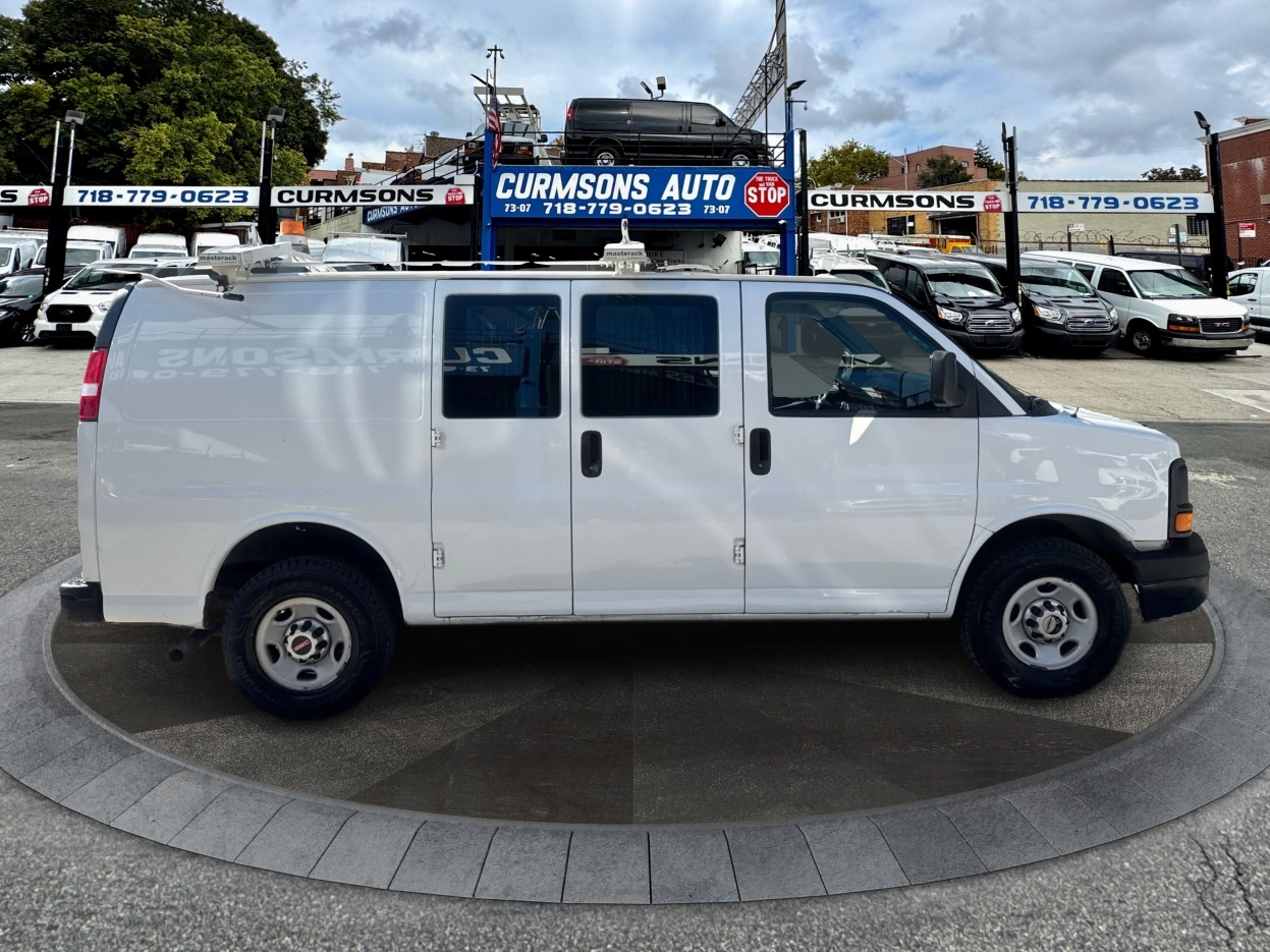 2015 Gmc Savana Cargo 3500 photo 2