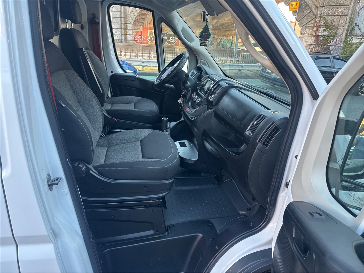 2018 Ram ProMaster 2500 photo 17