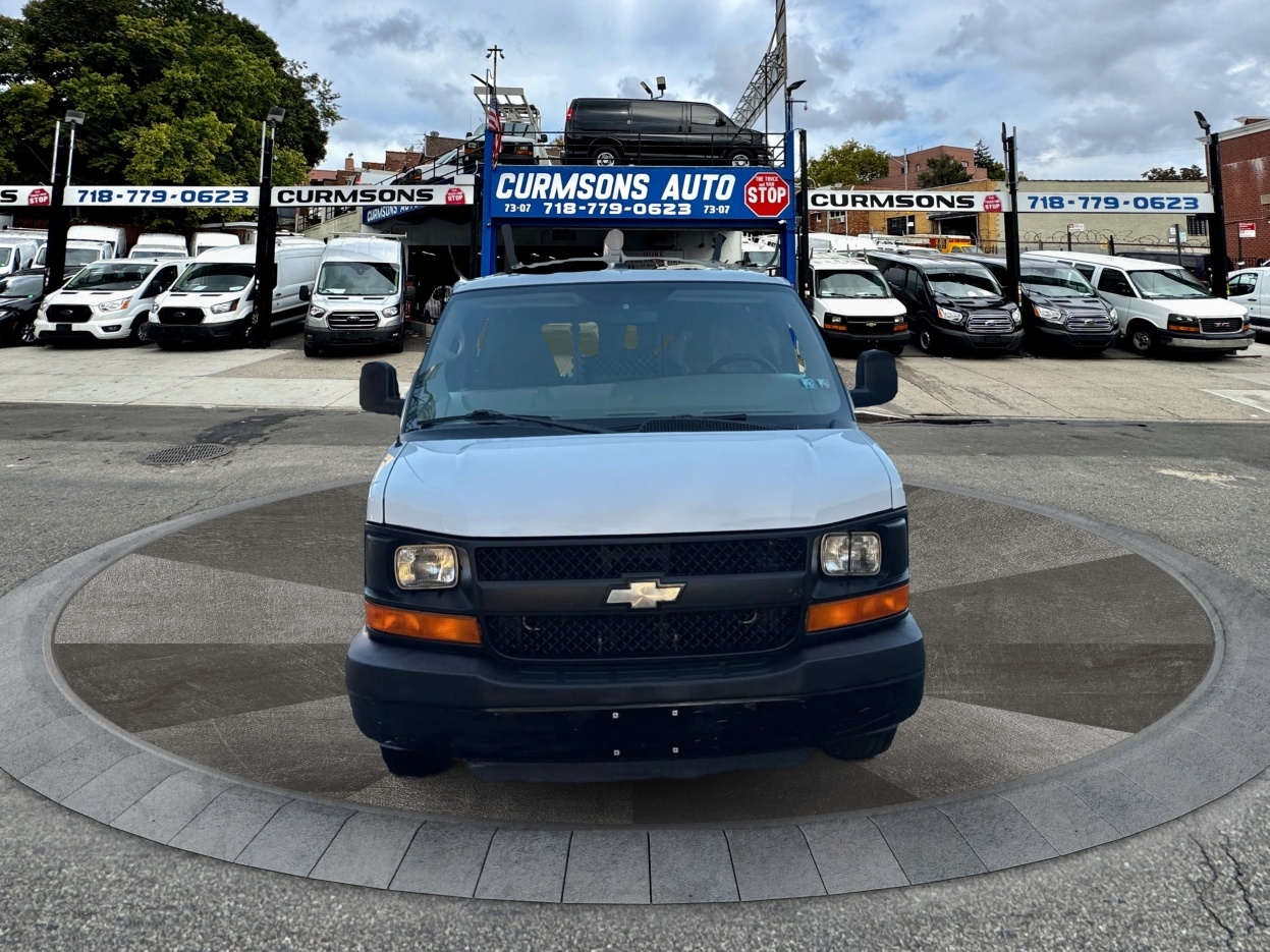 2011 Chevrolet Express Cargo Van 2500 photo 6