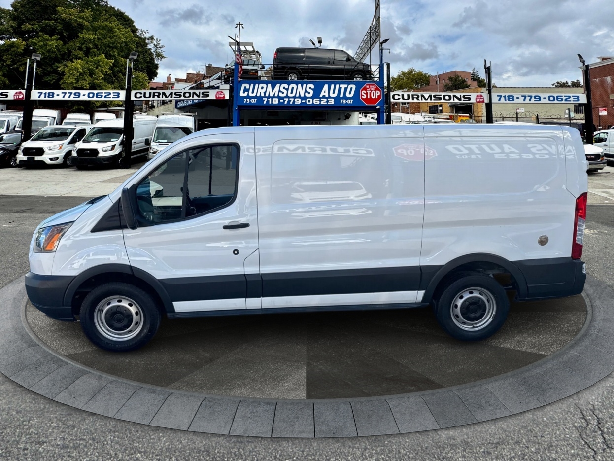 Ford Transit Van T-150 130" Low Rf 8600 GVWR Sliding RH Dr 2018