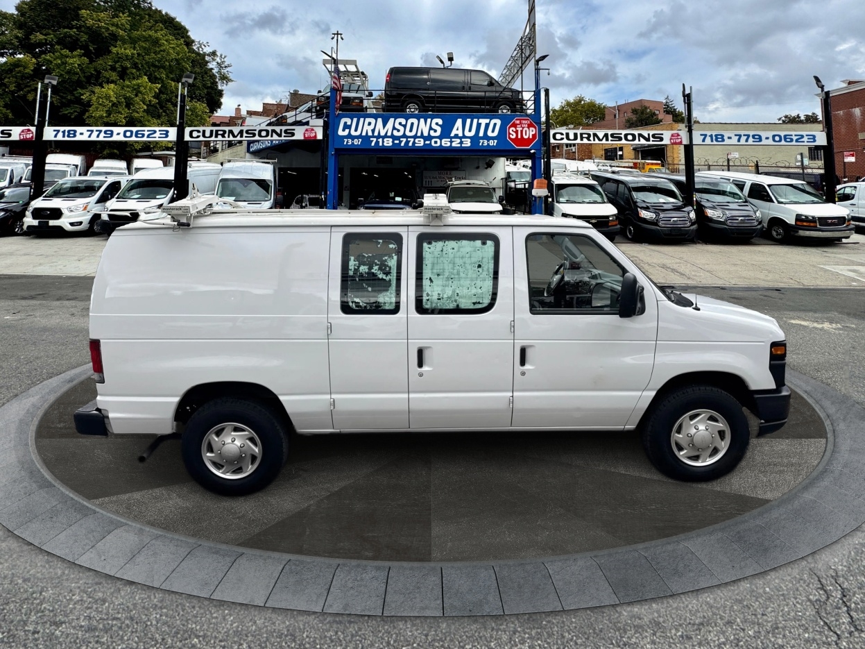 Ford Econoline Cargo Van E-250 HD 2013 Ford Econoline Cargo Van E-250 HD 2013