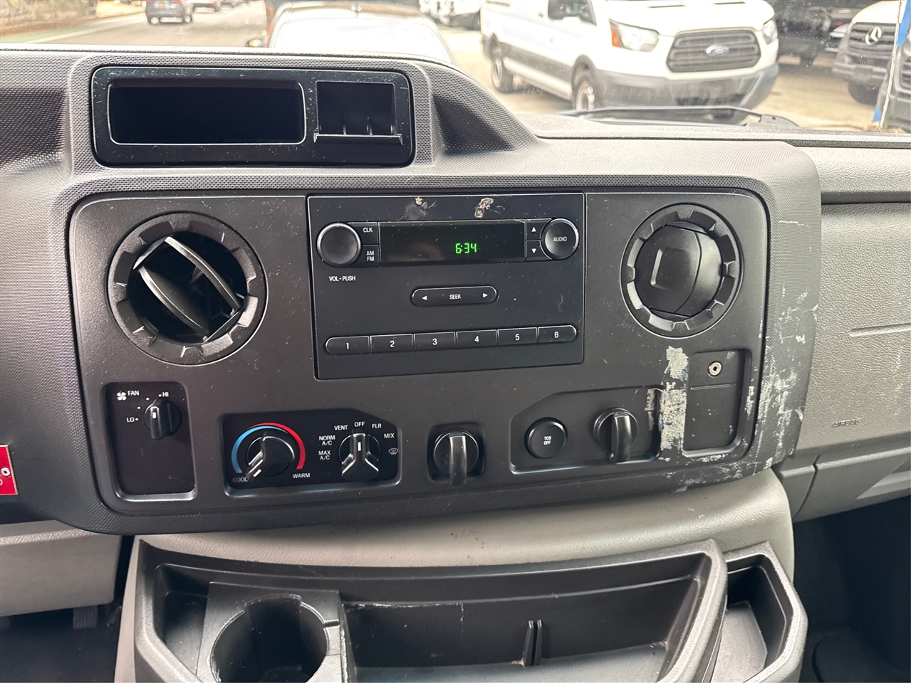 Ford Econoline Cargo Van E-250 HD 2013 Ford Econoline Cargo Van E-250 HD 2013