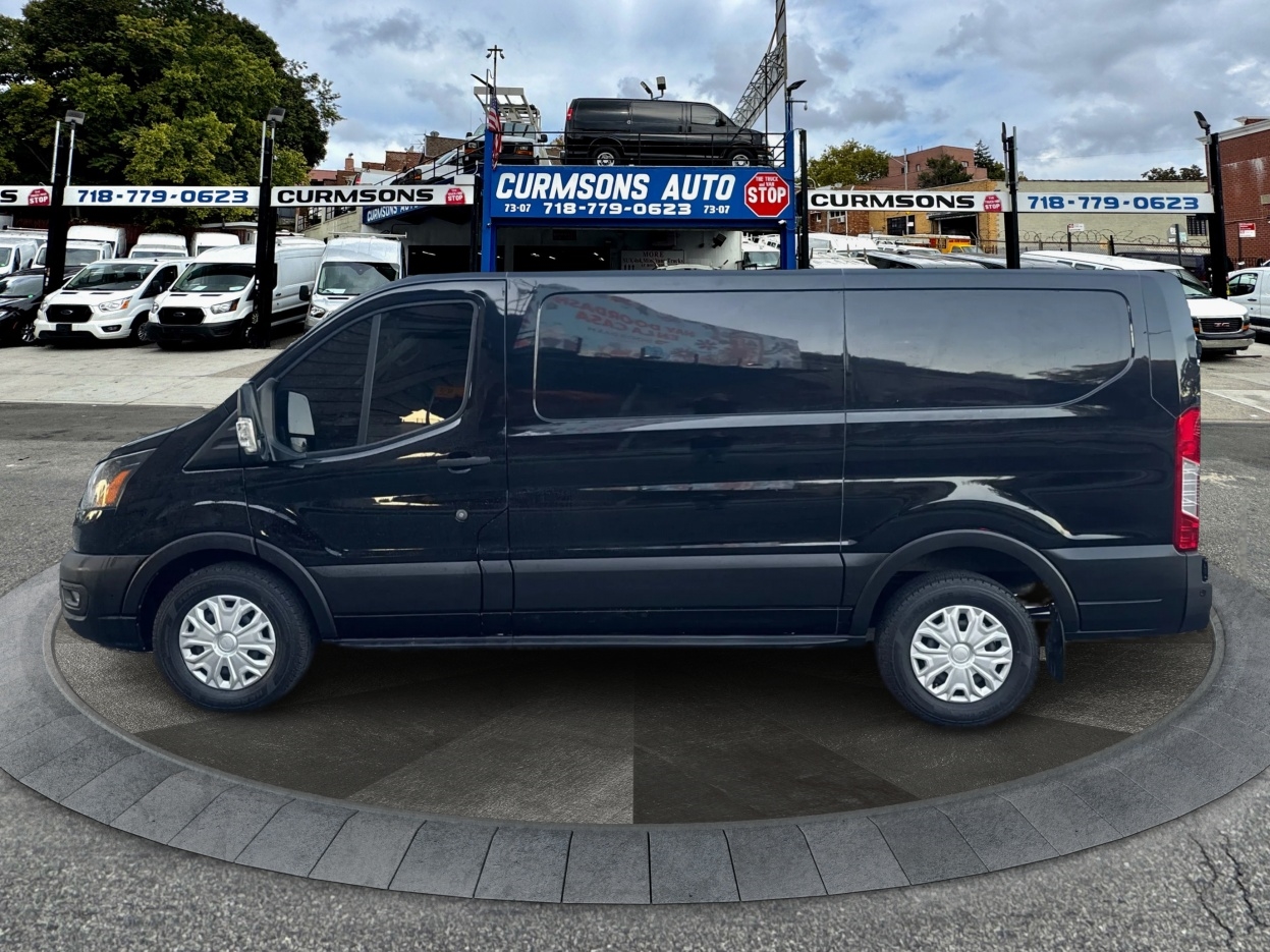 Ford Transit Cargo Van T-150 130" Low Rf 8670 GVWR RWD 2023 Ford Transit Cargo Van T-150 130" Low Rf 8670 GVWR RWD 2023