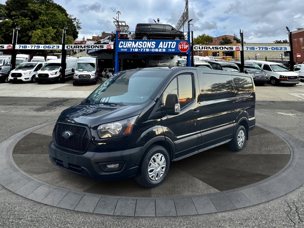 Ford Transit Cargo Van T-150 130" Low Rf 8670 GVWR RWD 2023 Ford Transit Cargo Van T-150 130" Low Rf 8670 GVWR RWD 2023