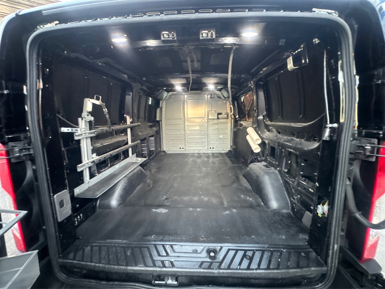 Ford Transit Cargo Van T-150 130" Low Rf 8670 GVWR RWD 2023 Ford Transit Cargo Van T-150 130" Low Rf 8670 GVWR RWD 2023