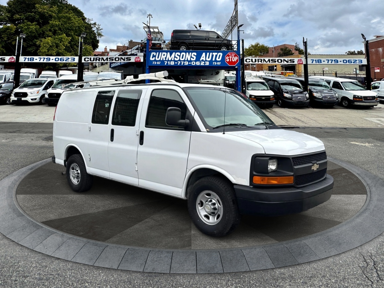 2011 Chevrolet Express Cargo Van RWD 2500 135"