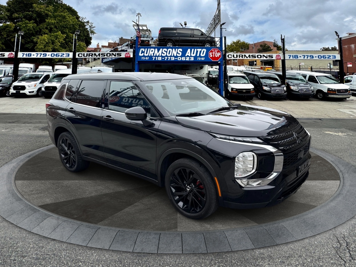 2023 Mitsubishi Outlander SE Black Edition S-AWC