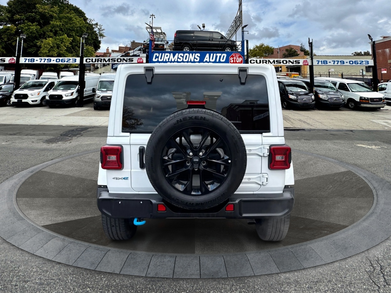 2024 Jeep Wrangler 4xe Sahara photo 4