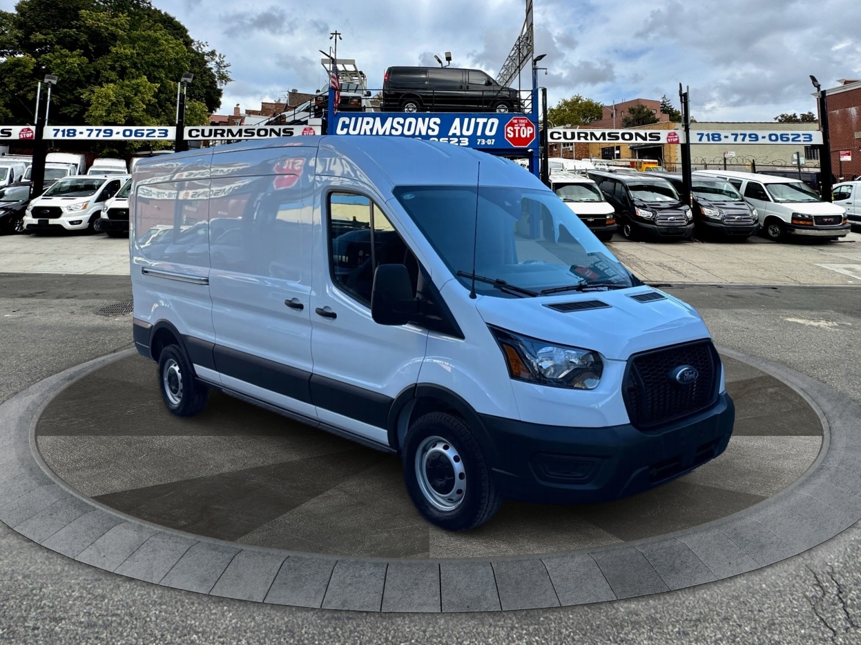 2025 Ford Transit Cargo Van T-250 148" Med Rf 9070 GVWR RWD