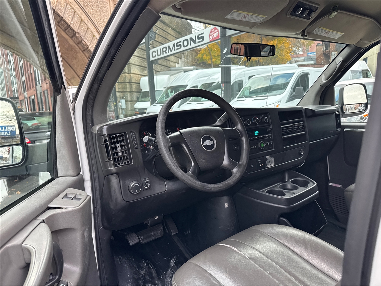 Chevrolet Express Passenger RWD 2500 135" LS 2013