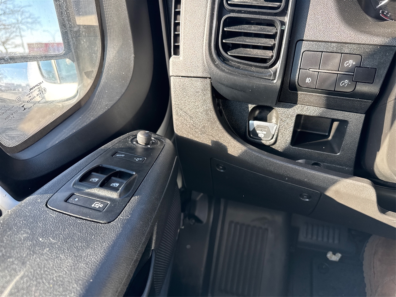 RAM ProMaster Cargo Van Tradesman 3500 High Roof 159" WB w/Pass Seat 2025