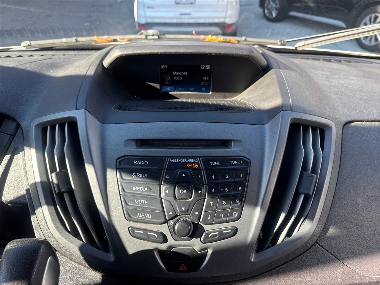 Ford Transit Van T-150 148" Med Rf 8600 GVWR Sliding RH Dr 2019