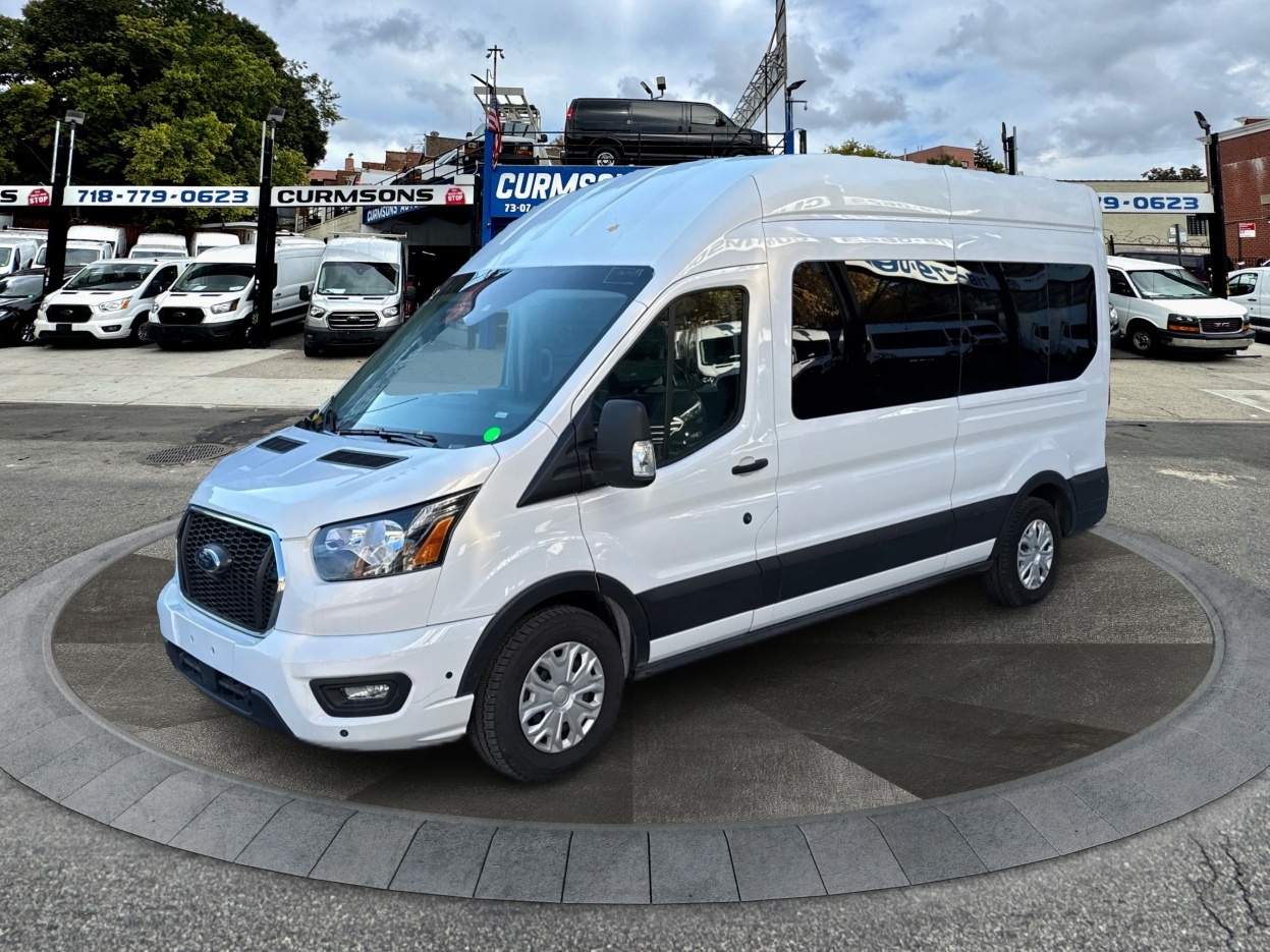 Ford Transit Passenger Wagon T-350 148" High Roof XLT RWD 2025