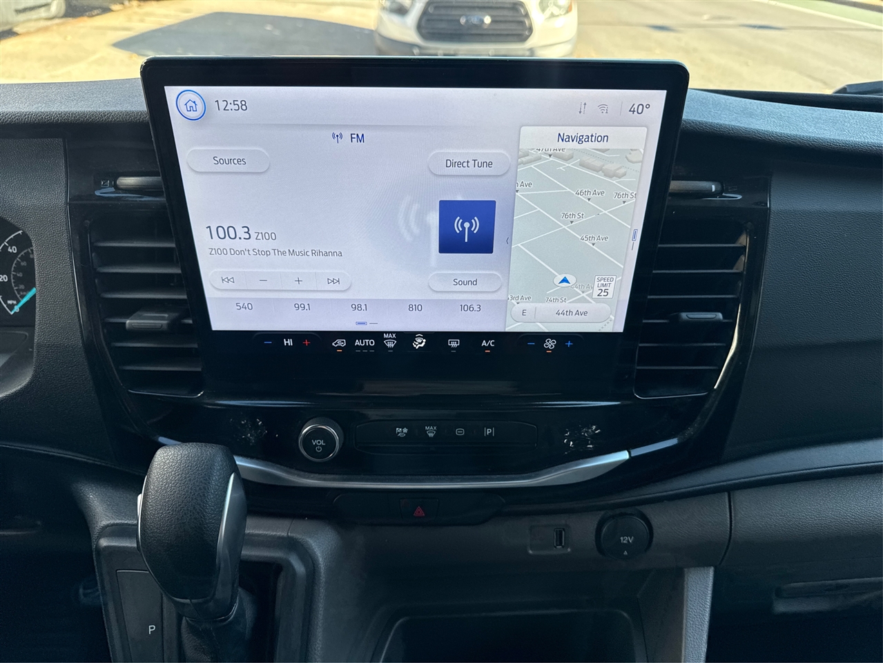 Ford Transit Passenger Wagon T-350 148" High Roof XLT RWD 2025