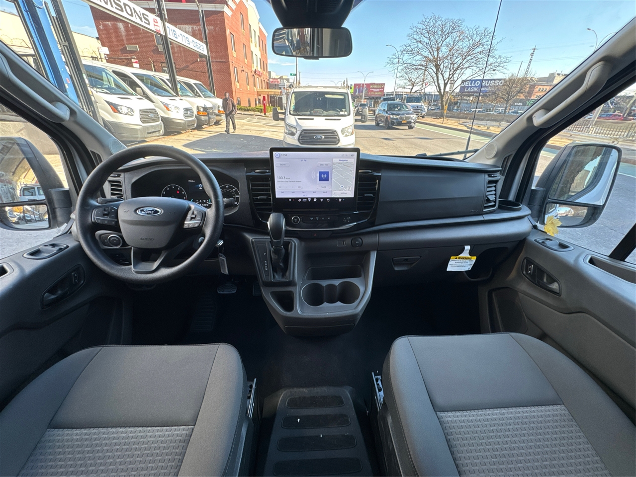 Ford Transit Passenger Wagon T-350 148" High Roof XLT RWD 2025