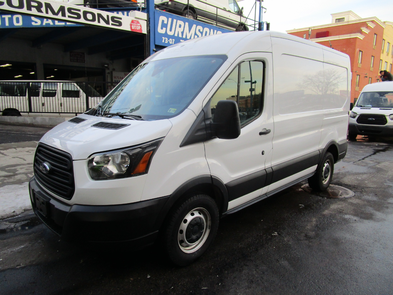 Ford Transit Van T-250 130" Med Rf 9000 GVWR Sliding RH Dr 2019