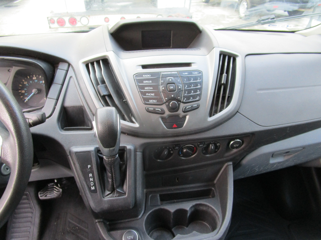 Ford Transit Van T-250 130" Med Rf 9000 GVWR Sliding RH Dr 2019