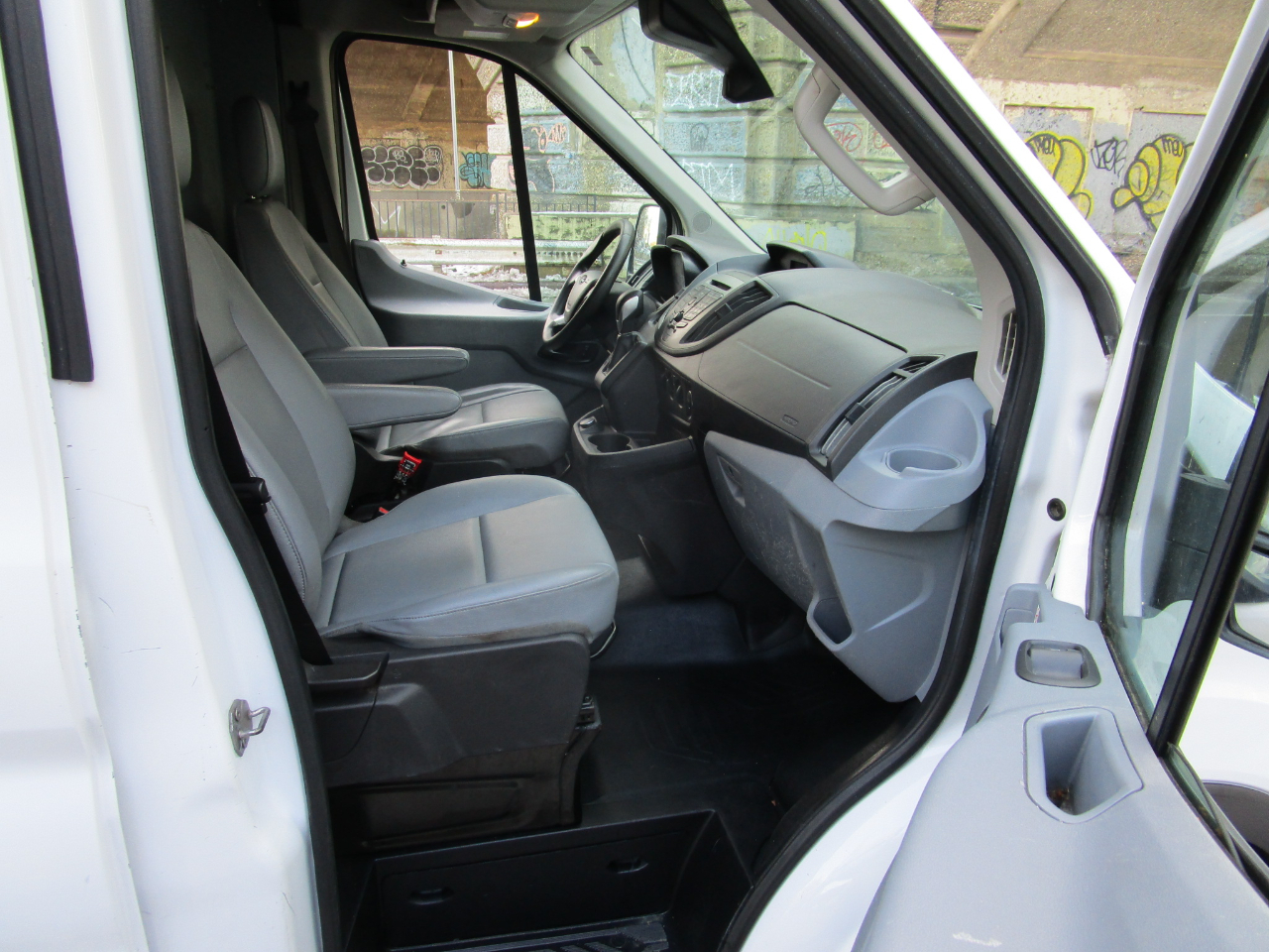 Ford Transit Van T-250 130" Med Rf 9000 GVWR Sliding RH Dr 2019