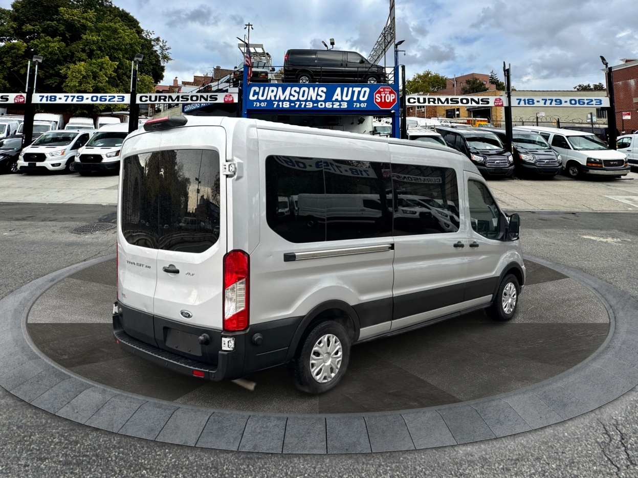 Ford Transit Passenger Wagon T-350 148" Med Roof XLT RWD 2024