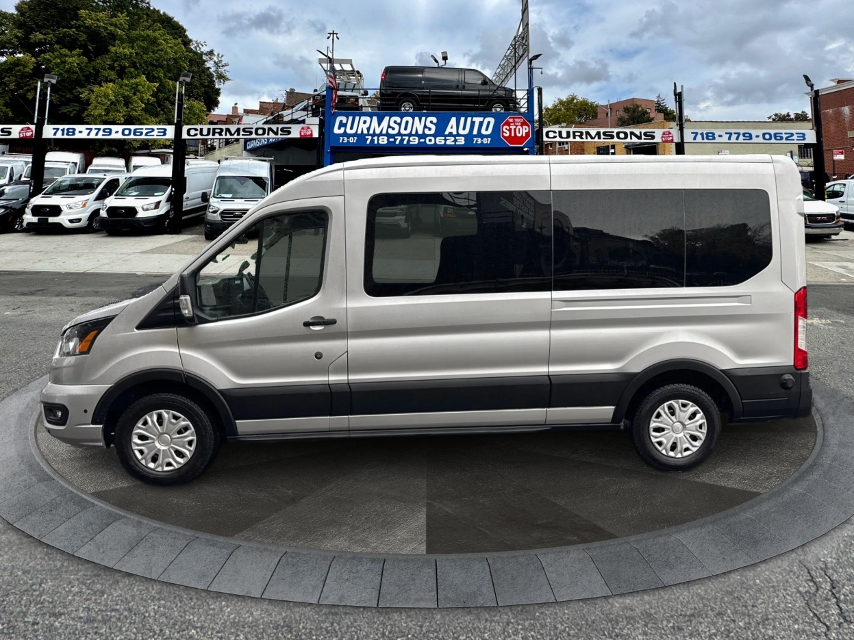 Ford Transit Passenger Wagon T-350 148" Med Roof XLT RWD 2024