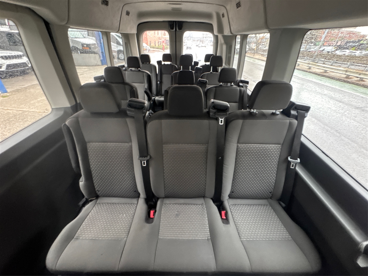 Ford Transit Passenger Wagon T-350 148" Med Roof XLT RWD 2024